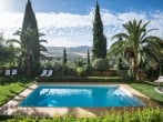 Pool vies Pool vies
